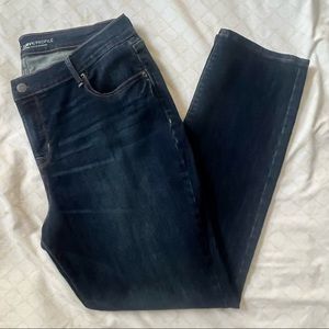 Old Navy Curvy Profile Women’s Mid Rise jeans, Size 14 Short